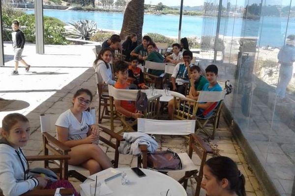 frontistirio-ksenon-glosson-argostoli-132CA9E7D0E-ABF9-E666-74BE-527B26A2B586.jpeg